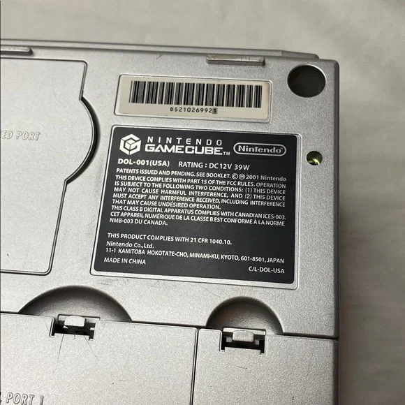 Nintendo GameCube Silver DOL-001 (USA) CONSOLE ONLY - Picture 3 of 7